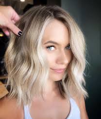 Il long bob è uno di quei tagli che sta bene a tutte. I Migliori Tagli Per Capelli Fini Le Proposte Per Dare Volume Trucchi Tv
