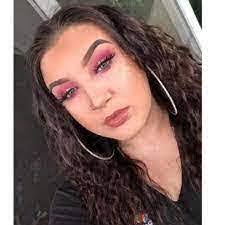 Serena Doss's Instagram, Twitter & Facebook