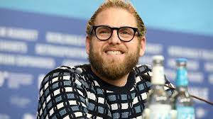 Wyldstyle / lucy elizabeth banks: Schauspieler Jonah Hill Freundin Gianna Haben Sich Verlobt Promiflash De