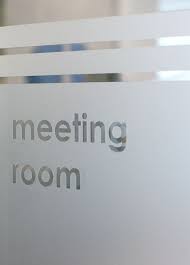 Folie Sablare Geamuri Pentru Birou Si Vitrine Vertexadv Ro Meeting Room Room