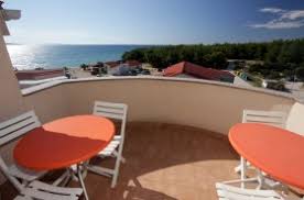 Je to najbežnejší typ fľaše, určený pre široké použitie v domácnosti aj v biznise. Appartements Dubrovnik Povljana Kroatien Adria Databanka