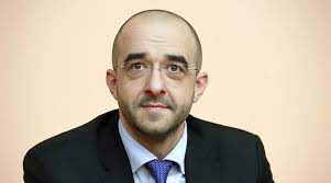 Zircen születtem, ám apai ágon tősgyökeres pápai vagyok. Kovacs Zoltan Vetozni Fogunk Ha A Jogallamisaghoz Kotik Az Unios Forrasokat Ujpesti Hirmondo