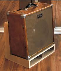 Kali ini saya akan mencoba menjelaskan tentang cara membuat footswitch ampli gitar kepada anda, tentunya cara ini adalah versi saya sendiri diy (do it yourself), cara inipun hanya merupakan. Amp Stand For Open Back Combos Enhances Bass Dispersion Guitar Amp Stand Guitar Room Guitar Storage