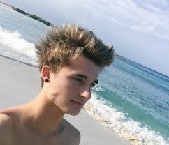 leah sanderson (@leahsandersonn)