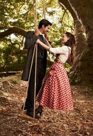 Burak Ozcivit And Fahriye Evcen In 2020 Celebrities Actresses Celebs