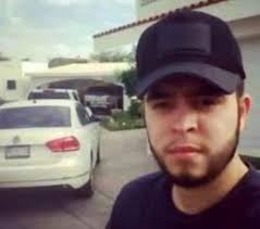 Prosecutors accused guzman of trafficking cocaine, heroin, methamphetamine and photo: Crime Èi Lux Pistoale Aurite Tigri Ca Animale De Companie MaÈini Luxoase Èi MunÈi De Droguri Pe Contul De Instagram Al Finului Renumitului Traficant El Chapo Observatornews Ro