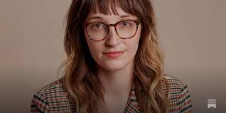 🦏 The world of poachers, a real podcast rom-com, #Girlboss culture,  Holyfield's missing ear 👂