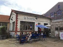 Un Dimanche Aux Puces Marche Aux Puces Buvette St Ouen
