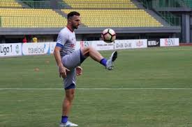 Legenda negeri samba tersebut bahkan diketahui mencetak sebanyak 1.282 gol dengan total permainan. Bhayangkara Fc Juara Liga 1 Indonesia Musim 2017 Bola Bisnis Com