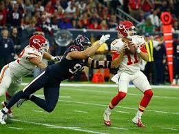 Ragbi adalah salah satu sukan yang kasar dan lasak jika ia di lihat melalui mata kasar namun jika betul cara bermain pemain tidak akan tercedera. Surat Cinta Untuk Moralis Sepakbola Indah