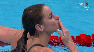 Kaylee mckeown took time out for this exclusive shot for swimming. Exqdrudonucehm