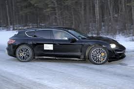 Price, specs and release date. Eine Stufe Weiter Porsche Taycan Cross Turismo Erlkonig Magazin