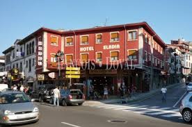 Hotel situado a 1km del centro urbano de cangas, al lado de la carretera nacional que la une con arriondas. Hotel En Venta Cangas De Onis Asturias