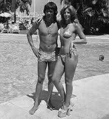 Y carlos lo vio bajar. Middleweight Champion And All Around Bad Boy Carlos Monzon With His Then Wife Susana Gimenez Montecarlo 1977 Oldschoolcool