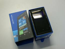 Nokia Lumia 800 im Test: Neustart mit ...