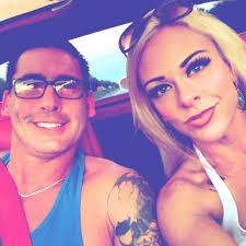 I need a salon or stylist that can finally get me noticeable blonde  highlights! And not tone me back to brown completely.