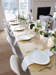 Simple Spring Table Setting For A Sushi Dinner With Images Dinner Party Table Settings Dinner Table Decor Party Table Settings