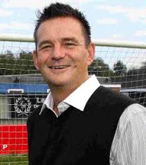 Local business community would back Leon, reckons Dossie