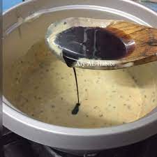 Tumis bawang besar dan bawang putih hingga naik bau. Anihir Noir Home Facebook