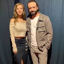 «эй, я тоже хочу посмотреть!» мартин авербух поздравил отца с рождением ребёнка. 25 Letnyaya Elizaveta Arzamasova I 46 Letnij Ilya Averbuh Rasskazali O Sovmestnoj Zhizni Vokrug Tv