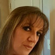 Lisa Reichenbach's Instagram, Twitter & Facebook