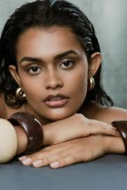 VITORIA BY ANDREW HILES.