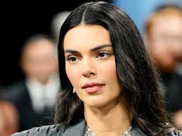 Kendall Jenner Won the Office Siren Trend This Weekend