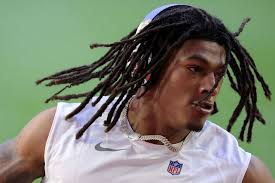 Fact Check: Did Chiefs RB Isiah Pacheco play with a broken hand in Super  Bowl win vs. Eagles? Examining recent rumors about emerging star