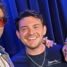 Daniel Strong (@danielstrong__) • Instagram photos and videos