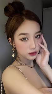 Hướng dẫn trang điểm cho tiệc tùng và đi bar