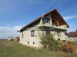 Imobiliara pe litoral, vanzari imobile, cumparari imobile, vile de vanzare/inchiriat, case de vanzare/inchiriat, terenuri de vanzare, apartamente de vanzare/inchiriat. Suceava Udesti Casa De Vanzare Si Teren 4 500 Mp Vanzare Prin Negociere Directa In Udesti
