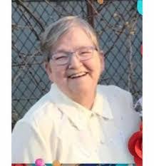 Rae Bean's Instagram, Twitter & Facebook