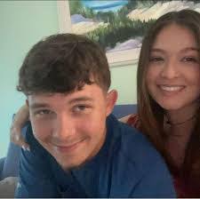 Leann Gilbert's Instagram, Twitter & Facebook