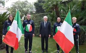 Lo ha annunciato ai membri di giunta il presidente del coni, giovanni malagò. Tokyo 2020 Mattarella Consegna Il Tricolore Ai Portabandiera