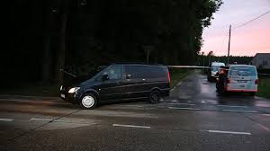 (conings) bedreigde de vlaamse topviroloog van ranst, deze is in veiligheid gebracht. T1j9v2ls2cfxem