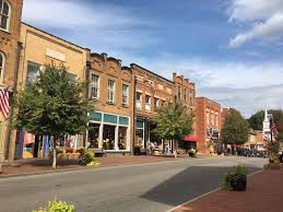 Copperheads ca reach up to 36 inches in length. 15 Best Small Towns In Tennessee Nice Small Towns To Visit Or Live In Tn