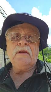 Gumbo goes to the mountain! #beechmountain #comedy #funny