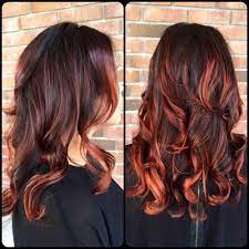 Here, dark red hair brightens up even more thanks to the layers of gold, pale copper, and light auburn. Pin On Balayage Rojo