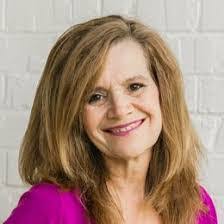 Laura Habeck's Instagram, Twitter & Facebook