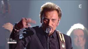 Vidéos pendant plus de soixante ans, johnny a enflammé son public avec des chansons puissantes. Johnny Hallyday De L Amour Les Victoires De La Musique 2016 Youtube
