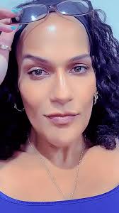 Mz.LaRoc (@meredithlaroc)