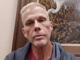 Kenneth Defoor's Instagram, Twitter & Facebook