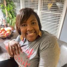 Raquel Dixon's Instagram, Twitter & Facebook