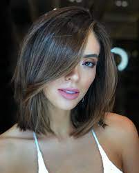 These haircuts are typically short to medium in length, and the hair is cut at our model flaunts a light blonde layered hairstyle that has been cut in layers to complement her facial features and is ideal for fine to medium hair textures. 47 Trending Layered Bob Haircuts To Try In 2021 All Things Hair Uk