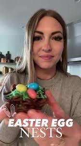 Robin Easter's Instagram, Twitter & Facebook