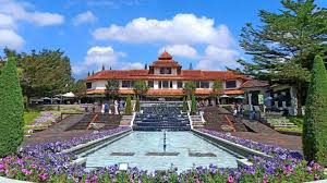 Dani bustanil arifin di tahun 1992, pada. Taman Bunga Nusantara Review Wahana Dan Harga Tiket Masuk Rekomendasi Tempat Wisata Indonesia