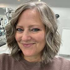 What are recommendations for getting rid of spiders in Tipton, Iowa?