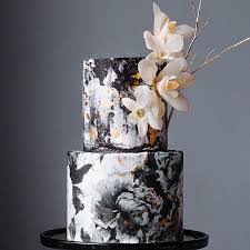 Here Comes The Wedding Cake Apples And Mints Elegant black wedding cakes | domino.