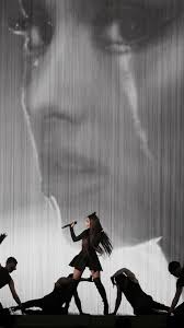 Baby Don T You Know All Of Them Tears Gon Come And Go Baby You Just Gonna Make Up Your Mind That Every Ariana Grande Ariana Grande Bilder Pastell Hintergrund