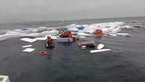 Kapal tenggelam di perairan teluk jakarta, tanjung priok, jakarta utara, minggu siang, mengakibatkan tiga penumpang meninggal. Kapal Sembako Tenggelam Di Karimunjawa Usai Lambung Bocor 8 Kru Selamat Bagian 1